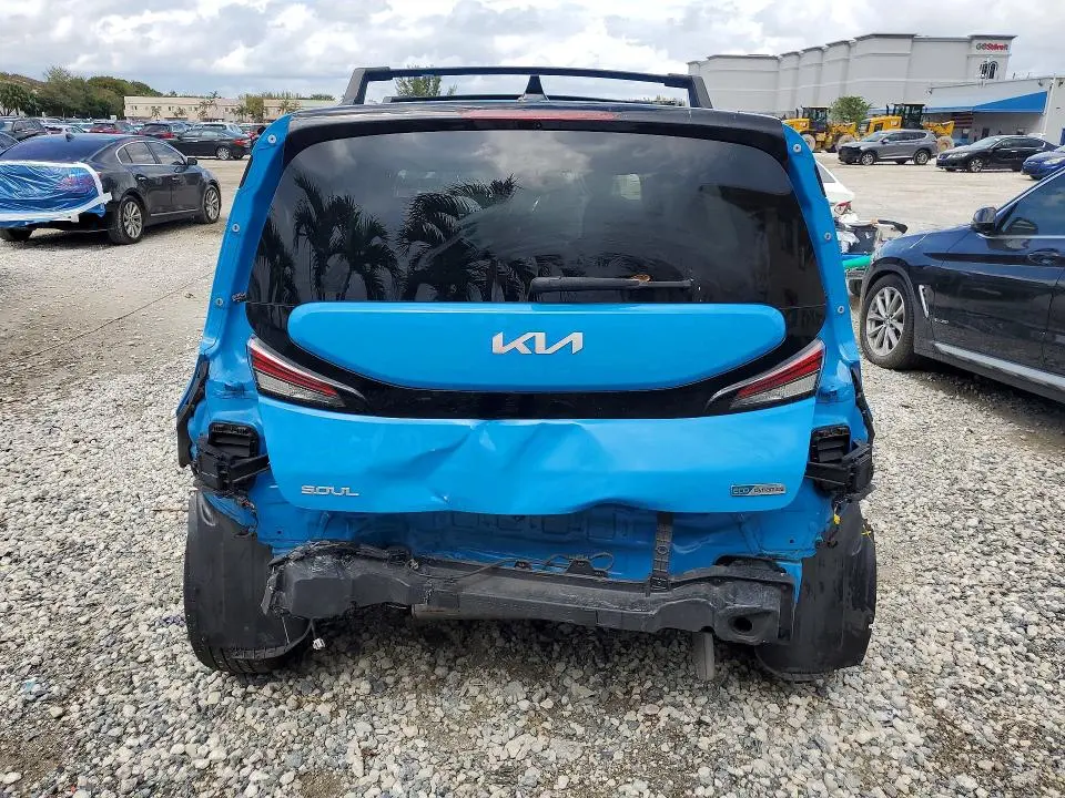 2023 KIA SOUL EX  