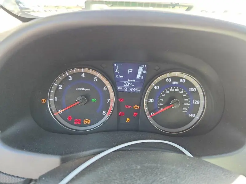 2014 HYUNDAI ACCENT GS  