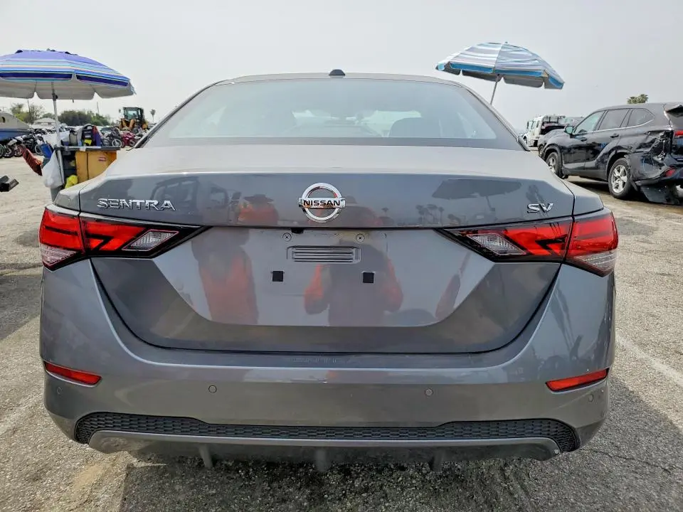 2022 NISSAN SENTRA SV  