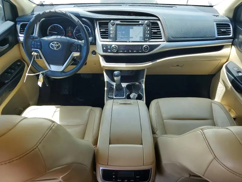 2015 TOYOTA HIGHLANDER XLE  