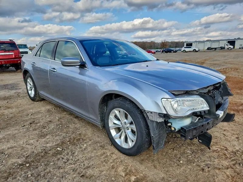 2016 CHRYSLER 300 LIMITED  