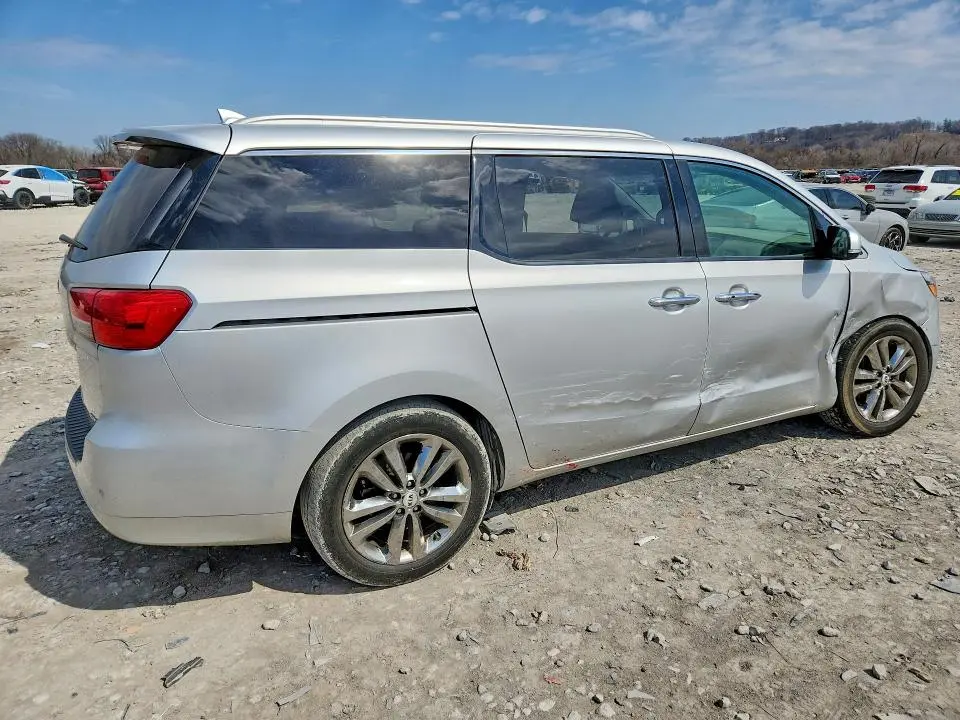 2016 KIA SEDONA LIMITED  