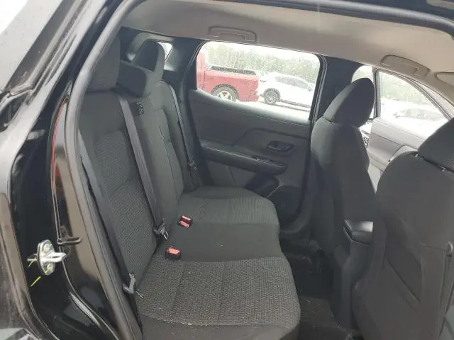 2025 NISSAN KICKS S  