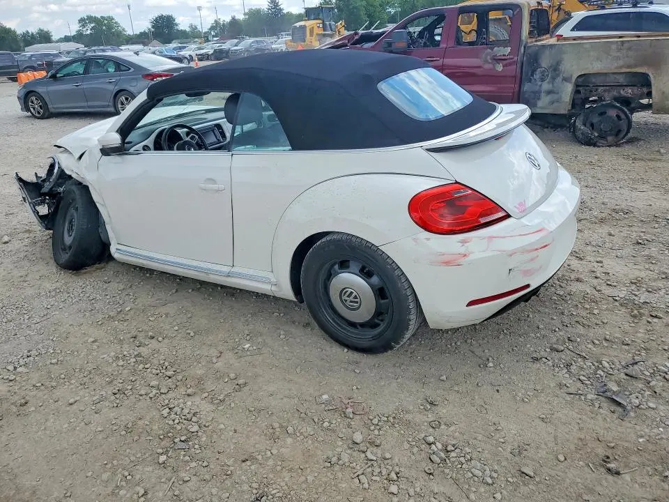 2013 VOLKSWAGEN BEETLE   