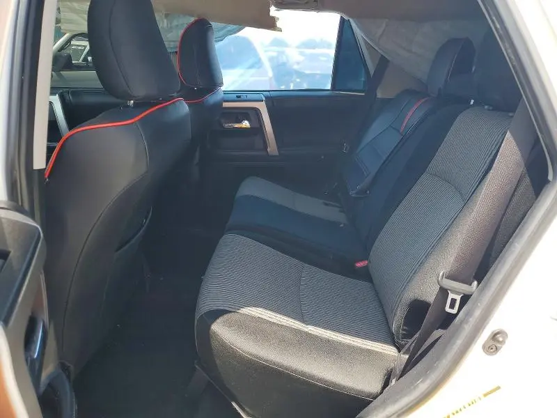 2016 TOYOTA 4RUNNER SR5  