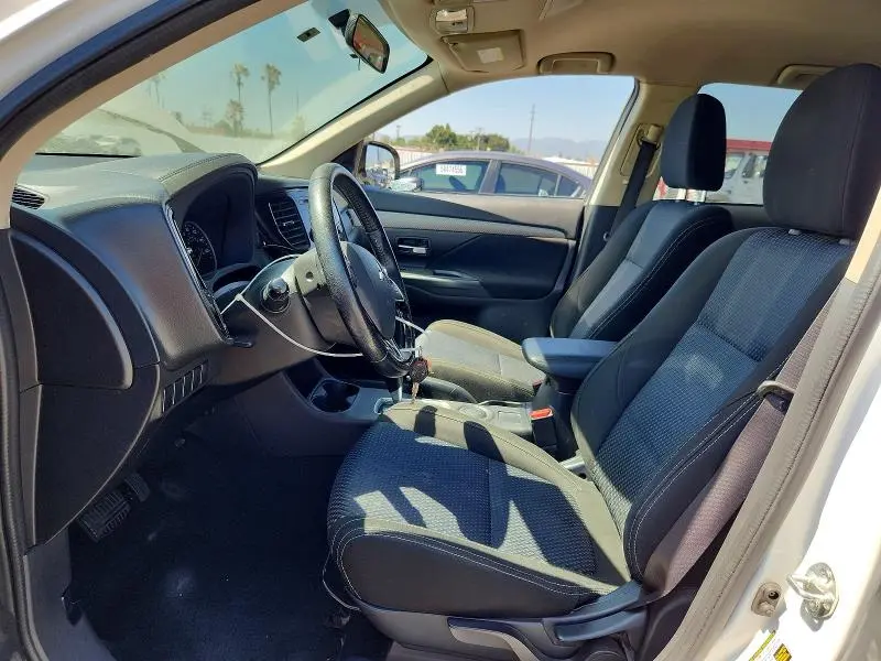 2016 MITSUBISHI OUTLANDER   