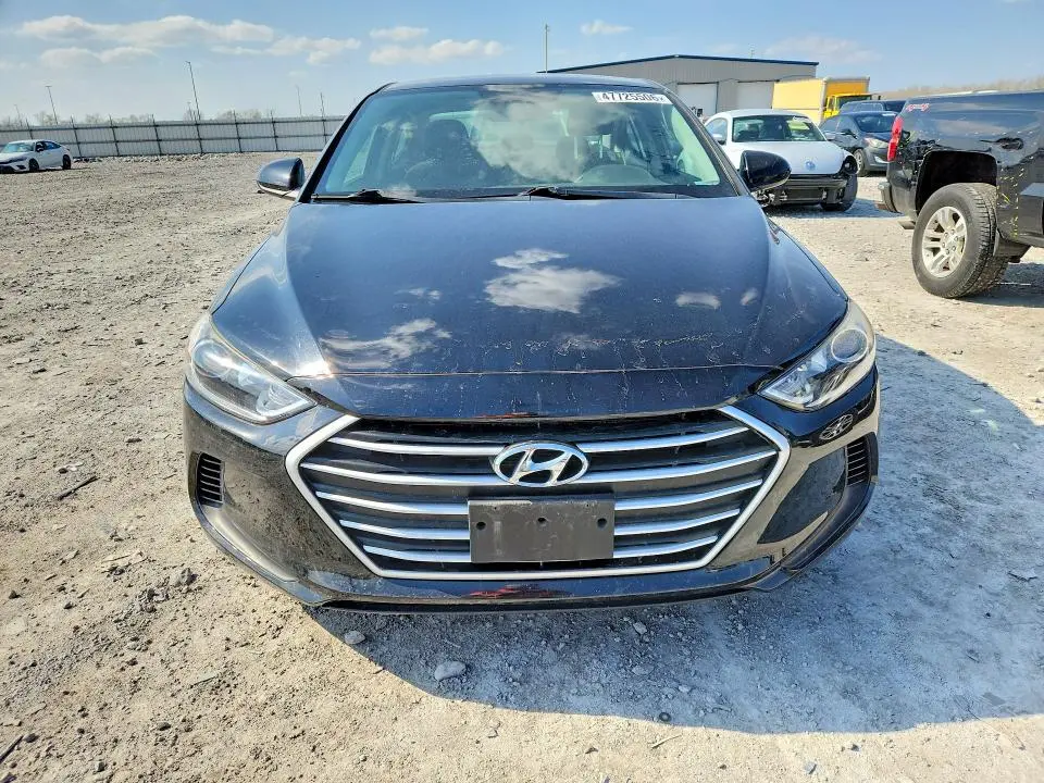 2018 HYUNDAI ELANTRA SE  