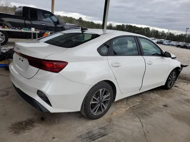2023 KIA FORTE LX  