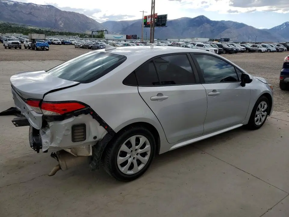 2022 TOYOTA COROLLA LE  