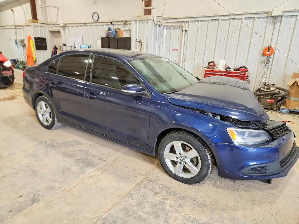 2011 VOLKSWAGEN JETTA TDI  