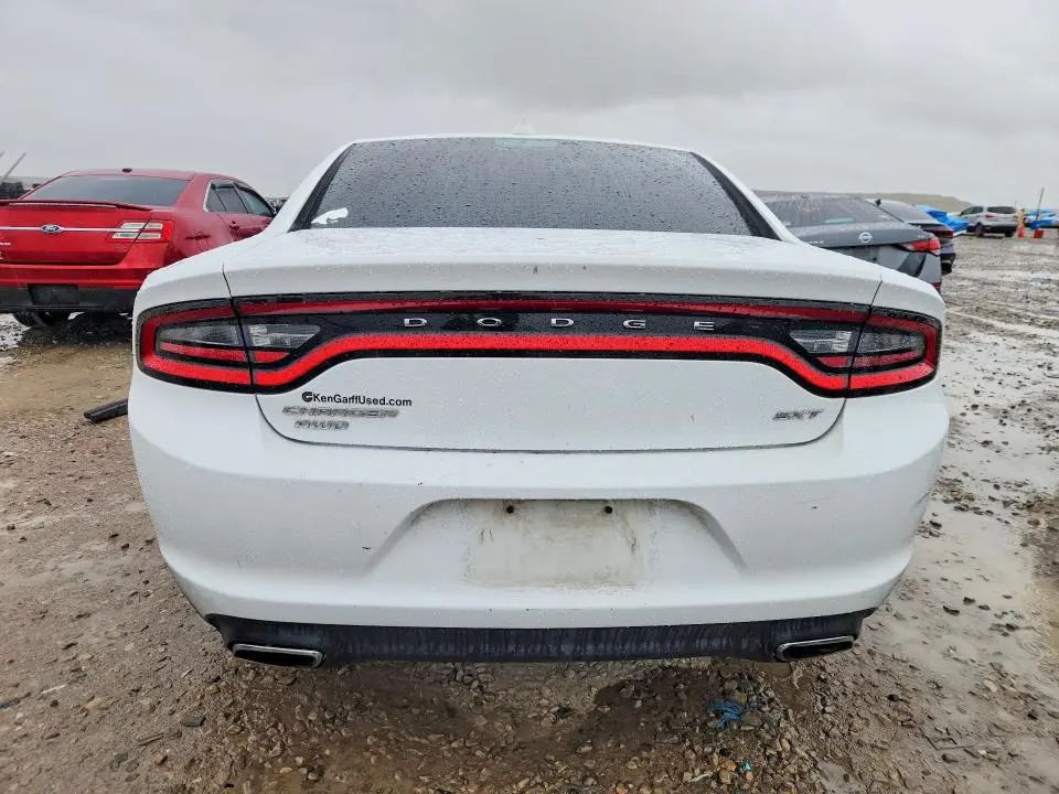 2016 DODGE CHARGER SXT  
