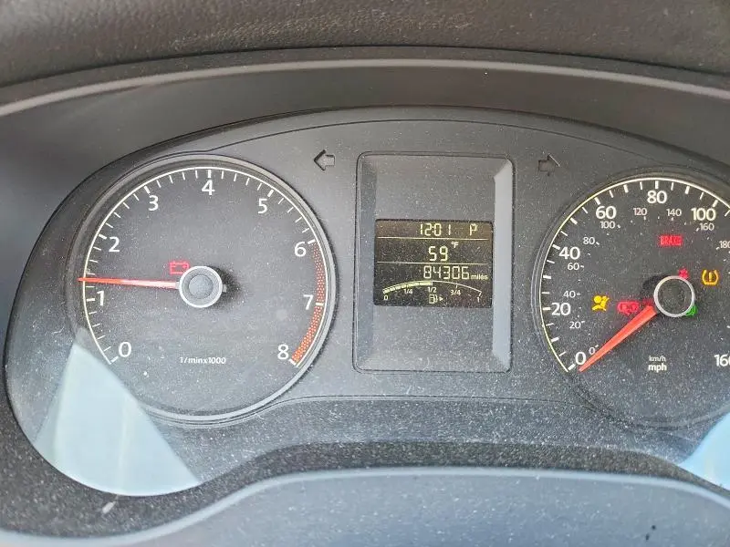 2011 VOLKSWAGEN JETTA BASE  