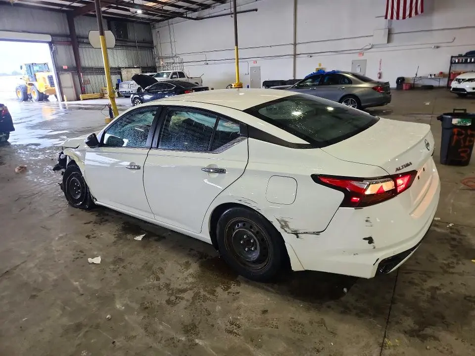 2024 NISSAN ALTIMA S  