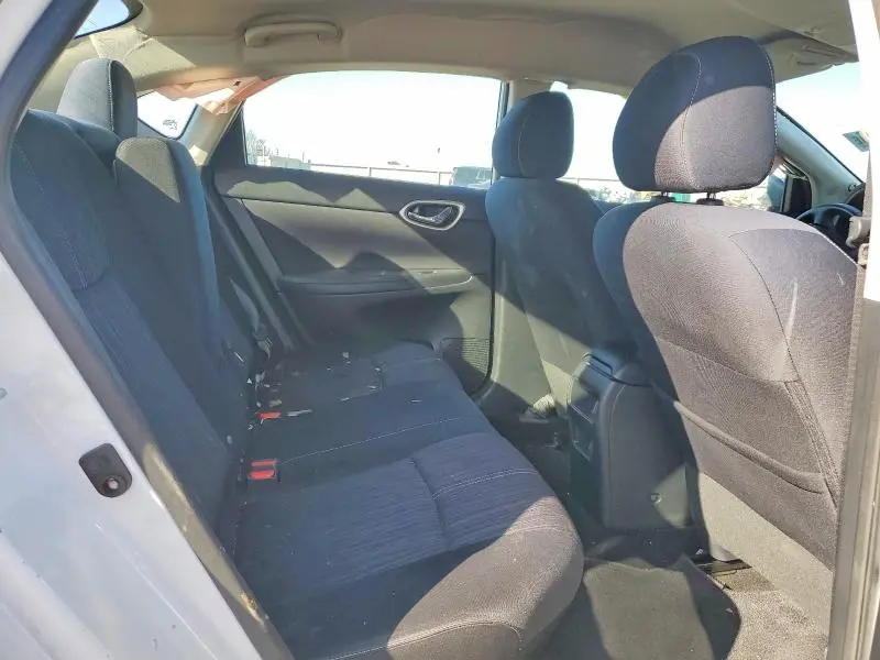 2016 NISSAN SENTRA SV  