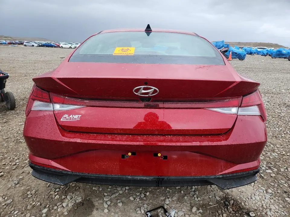 2021 HYUNDAI ELANTRA SEL  