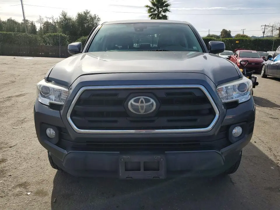 2019 TOYOTA TACOMA SR5 V6  