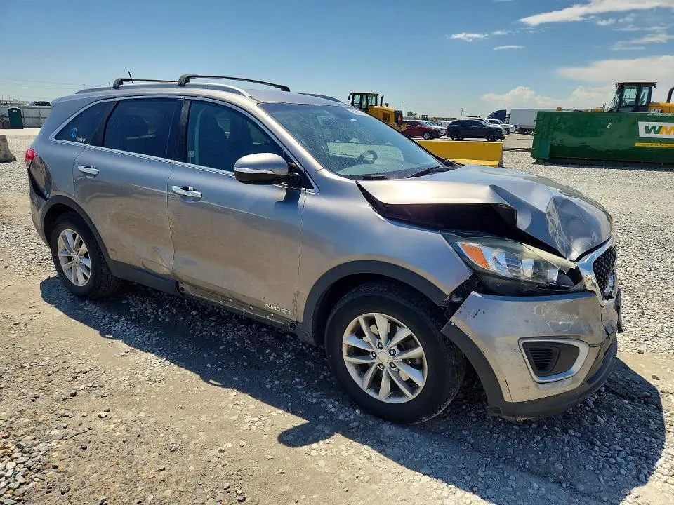 2017 KIA SORENTO LX V6  
