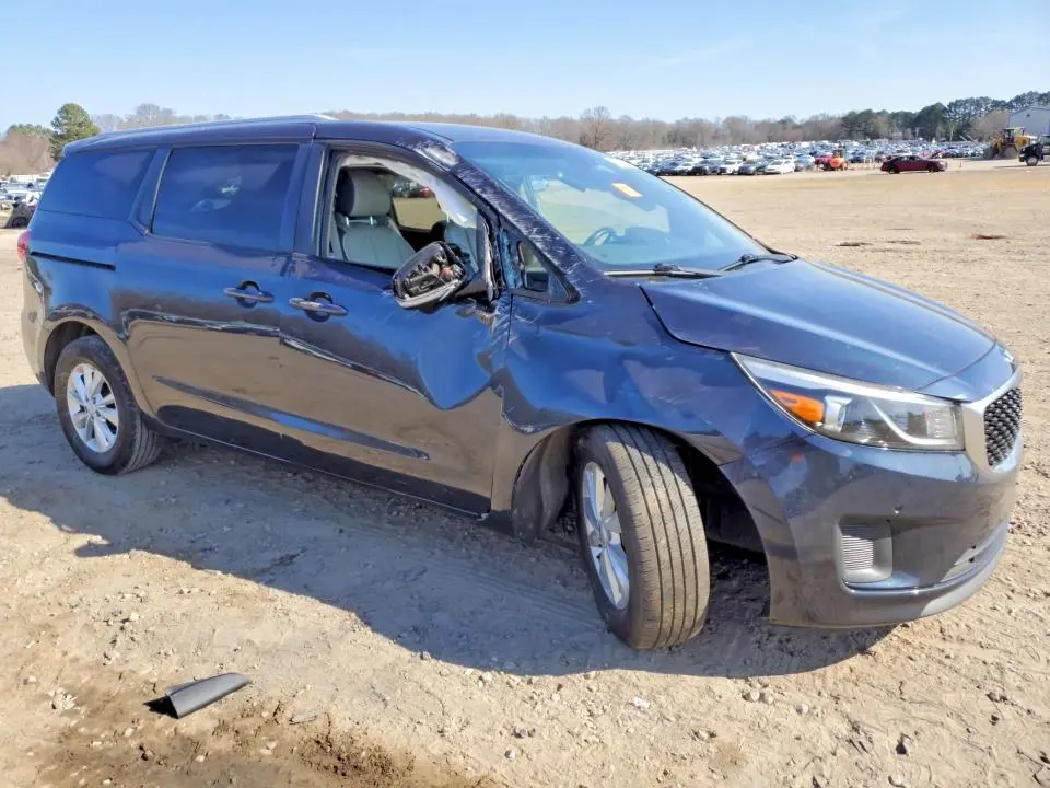 2017 KIA SEDONA LX  