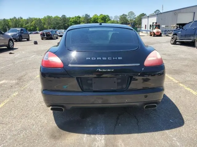 2011 PORSCHE PANAMERA 2  