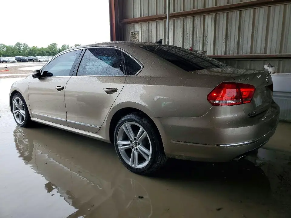 2015 VOLKSWAGEN PASSAT SEL  