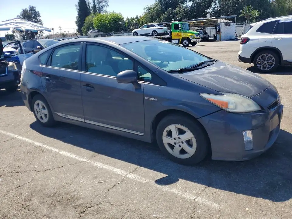 2011 TOYOTA PRIUS TWO  