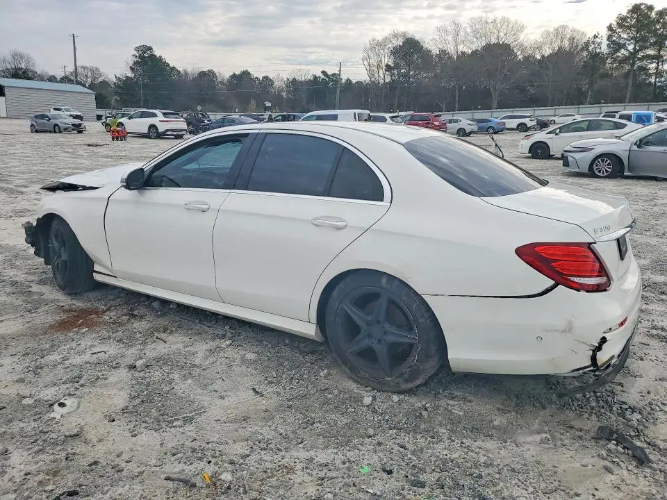 2017 MERCEDES-BENZ E 300  