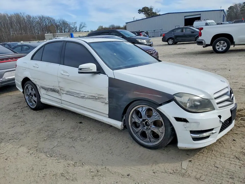 2013 MERCEDES-BENZ C 300 4MATIC  