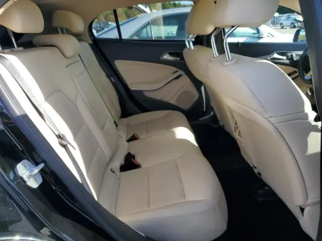 2018 MERCEDES-BENZ GLA 250 4MATIC  