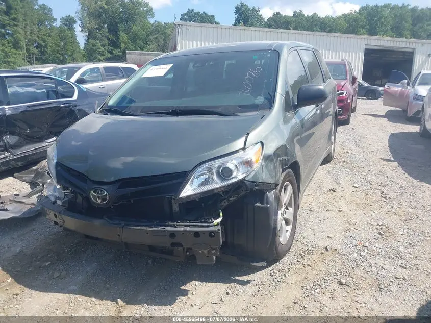 2018 TOYOTA SIENNA L 7 PASSENGER