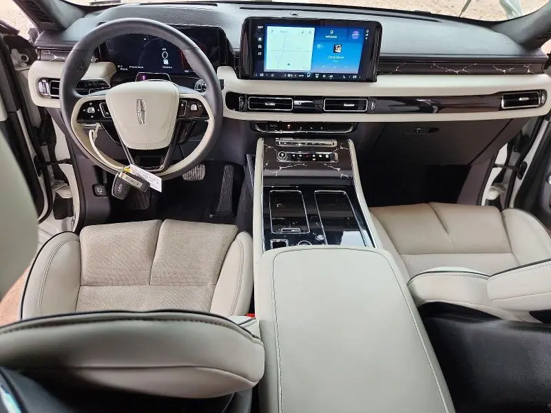 2025 LINCOLN AVIATOR BLACK LABEL  