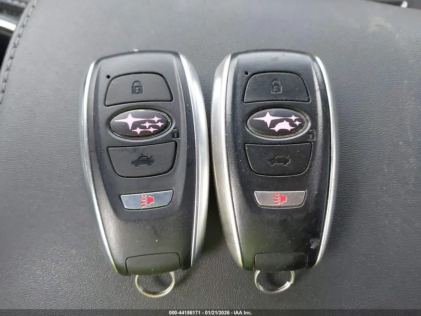 2022 SUBARU LEGACY LIMITED