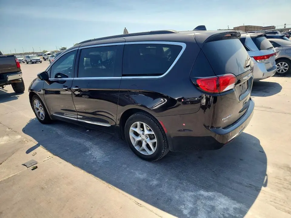 2017 CHRYSLER PACIFICA TOURING L  