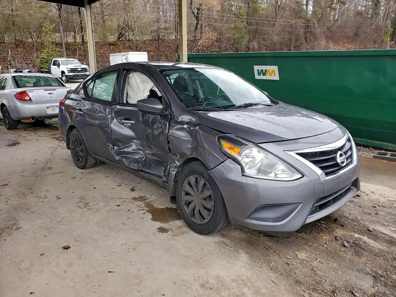 2017 NISSAN VERSA S  