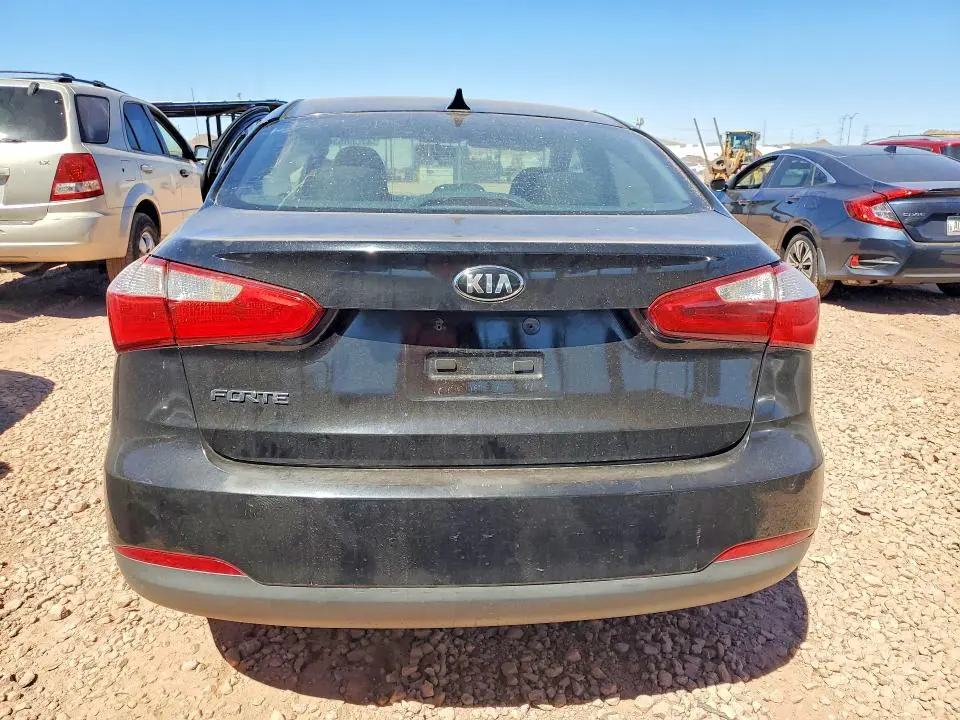 2016 KIA FORTE LX  