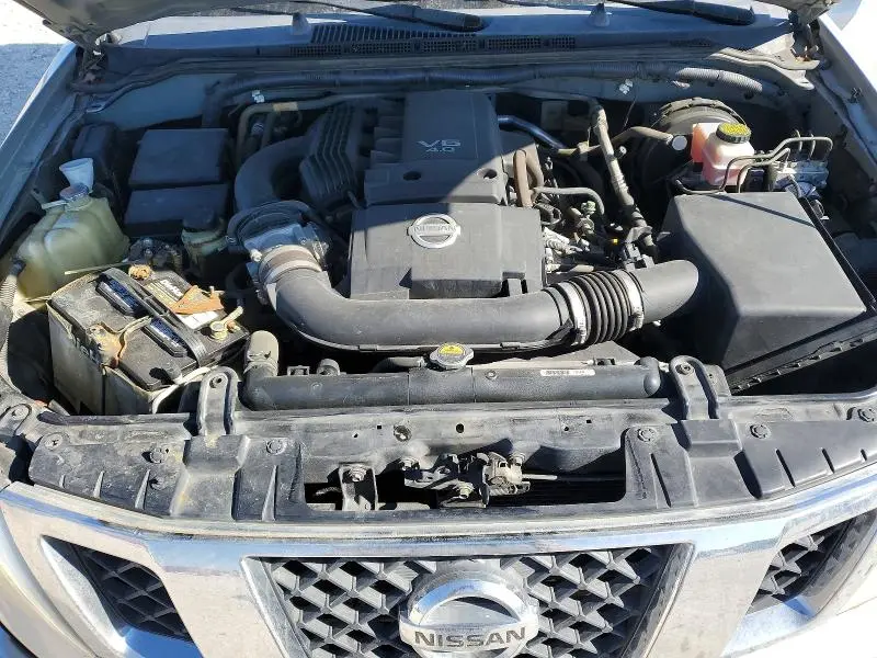 2013 NISSAN FRONTIER S  