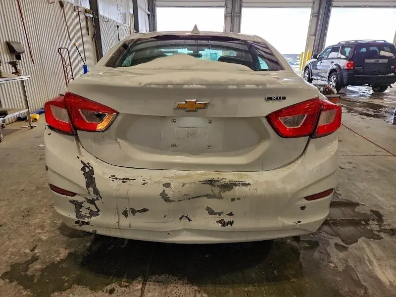 2016 CHEVROLET CRUZE LT  