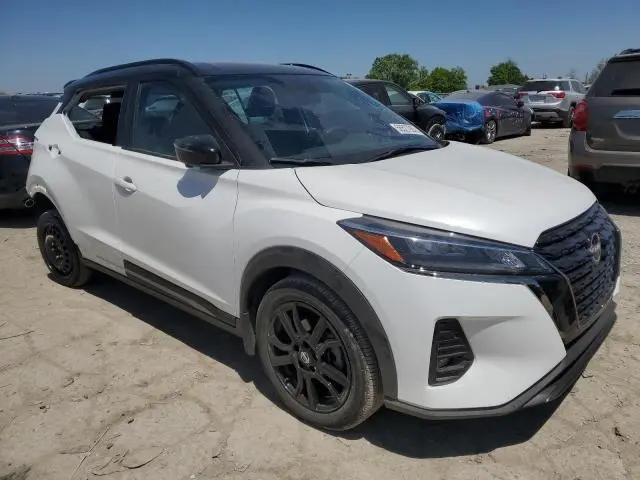 2022 NISSAN KICKS SR  