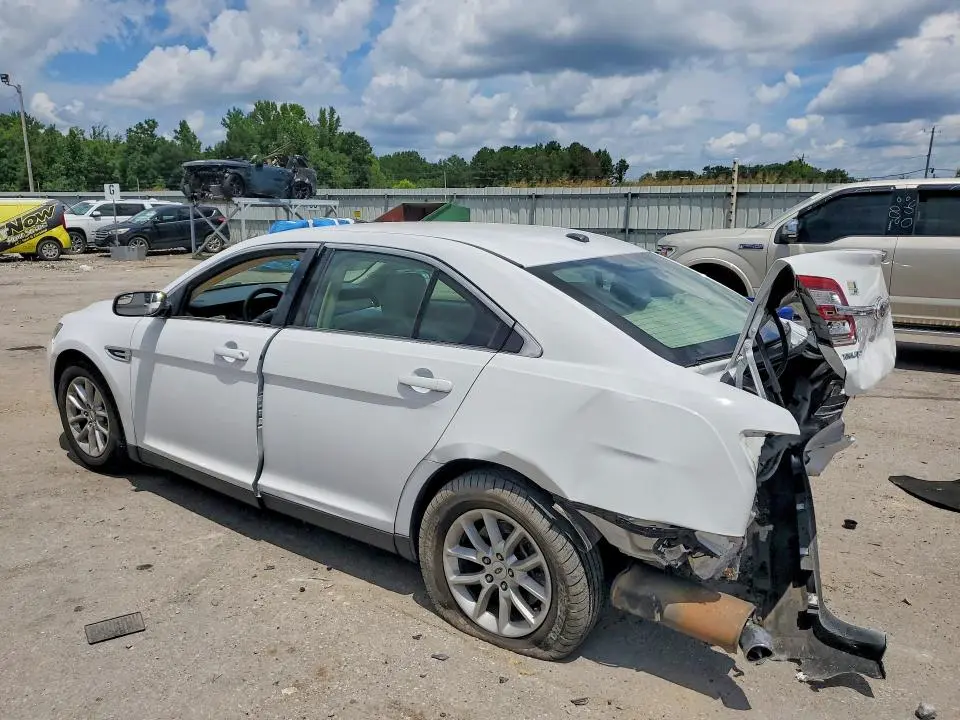 2014 FORD TAURUS SE  