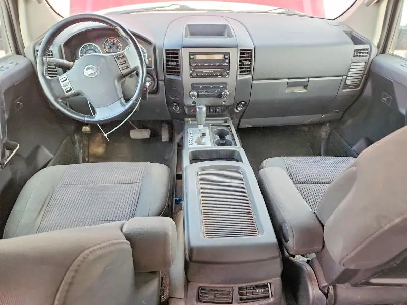 2012 NISSAN TITAN SV  
