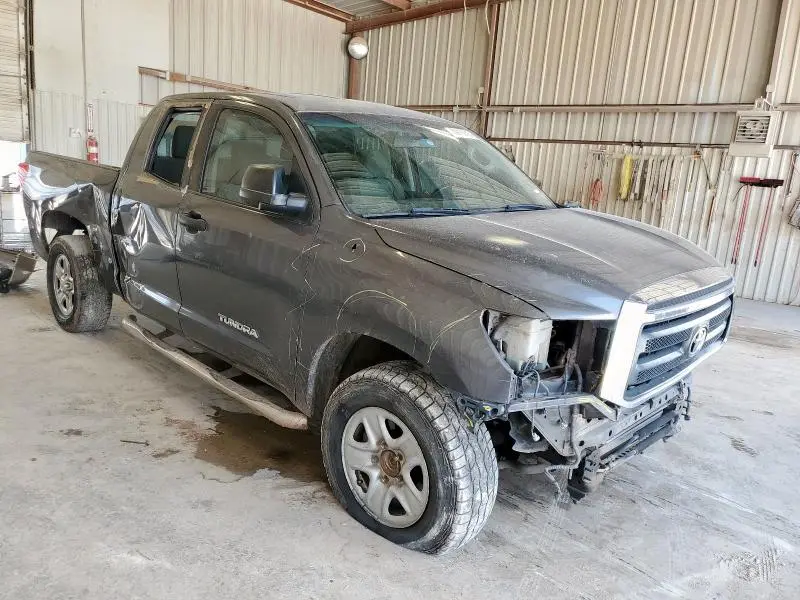 2011 TOYOTA TUNDRA DOUBLE CAB SR5  