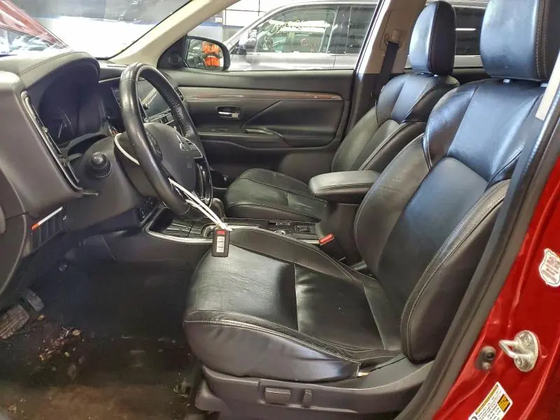 2019 MITSUBISHI OUTLANDER SE  