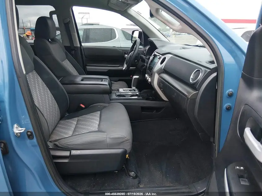 2021 TOYOTA TUNDRA SR5