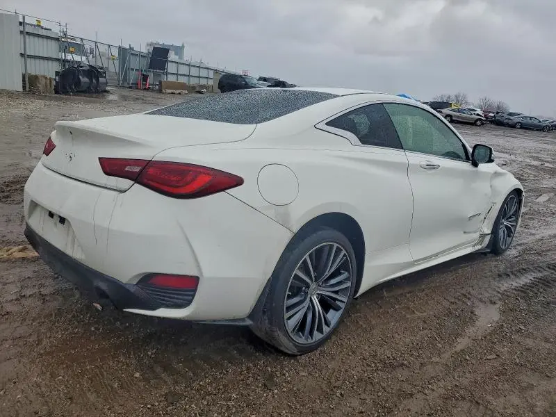 2019 INFINITI Q60 PURE  