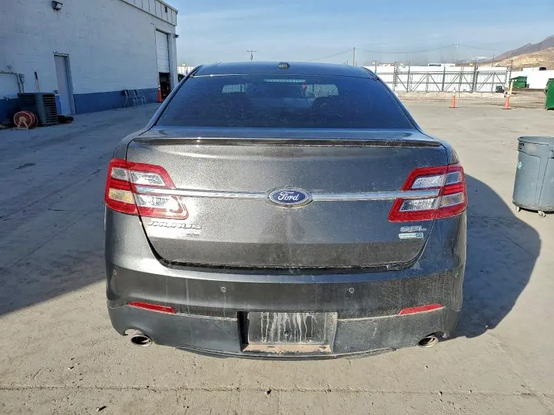 2018 FORD TAURUS SEL  