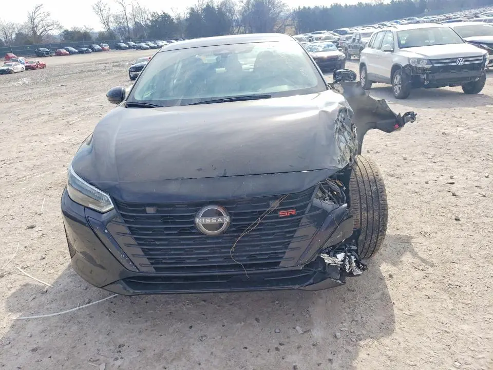 2024 NISSAN SENTRA SR  