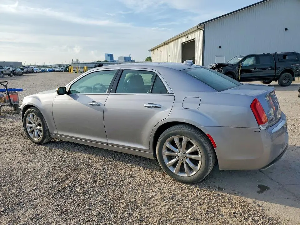 2017 CHRYSLER 300C   