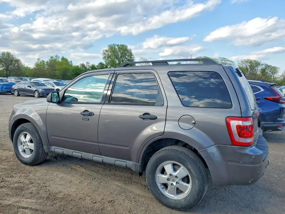 2012 FORD ESCAPE XLT  