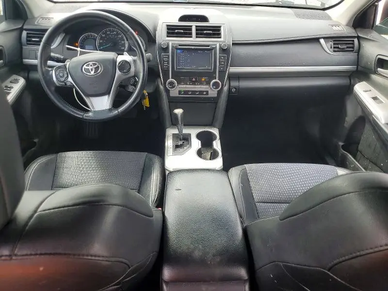 2014 TOYOTA CAMRY SE  