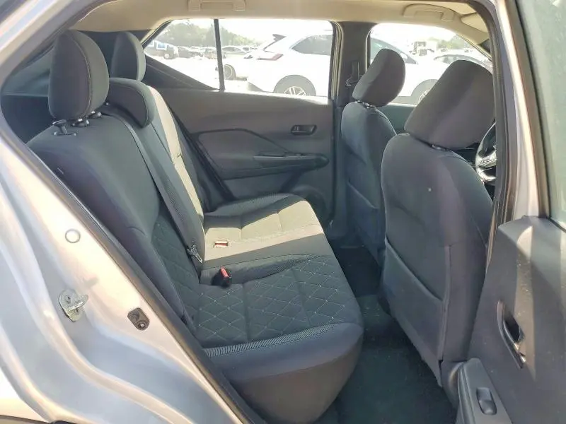 2019 NISSAN KICKS S  