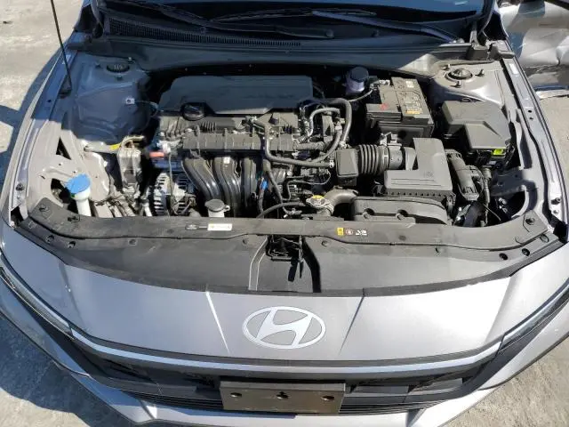 2024 HYUNDAI ELANTRA SEL  